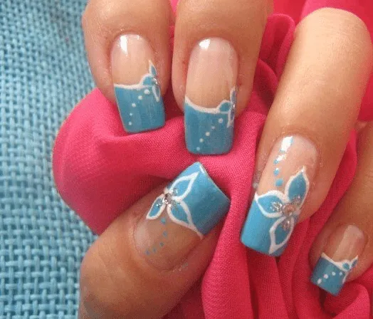 21 Diseños de Uñas con Flores en Azul Clarito - ε Diseños e Ideas ...