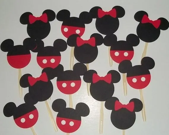 24 Mickey and Minnie Cupcake Toppers. por LittleMissStarchick 24 Mickey and Minnie Cupcake Toppers. por LittleMissStarchick