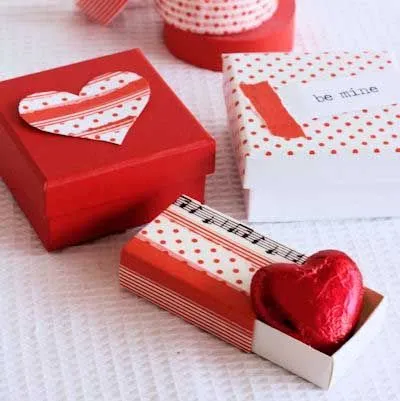 25 fotos e ideas para decorar y reciclar cajas de cartón ...