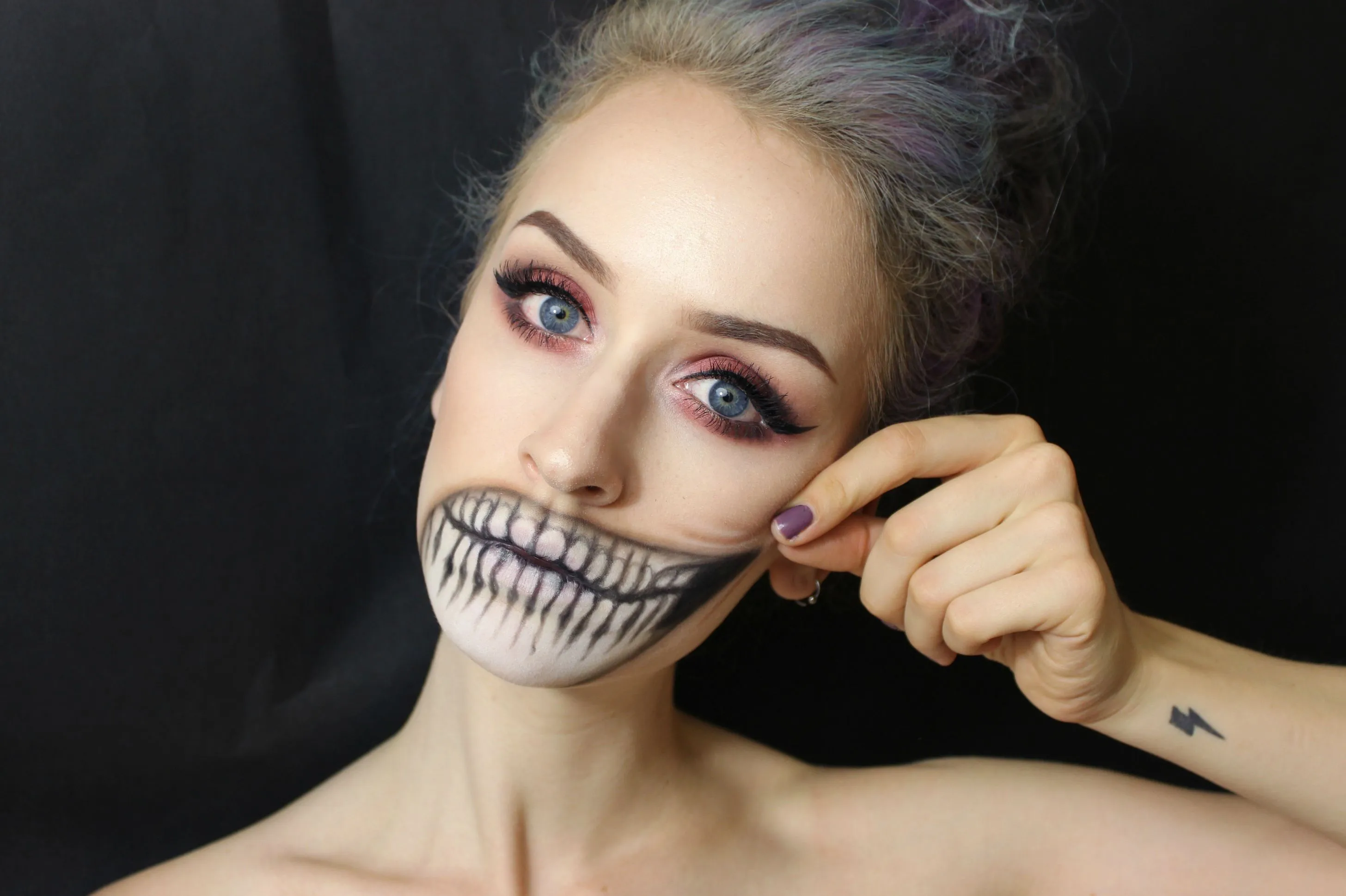 25 Ideas para tener un maquillaje aterrador en halloween