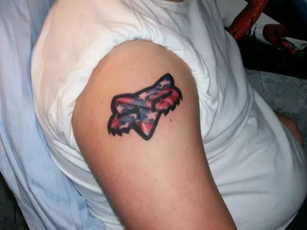 25 Remarkable Fox Racing Tattoos - SloDive