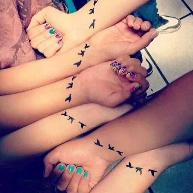 29 tiernos tatuajes para mejores amigos | Upsocl 29 tiernos tatuajes para mejores amigos | Upsocl
