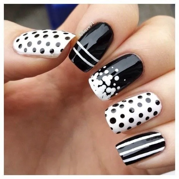 30 Diseños de uñas monocromáticos que te harán lucir muy GLAMOROSA ... 30 Diseños de uñas monocromáticos que te harán lucir muy GLAMOROSA ...