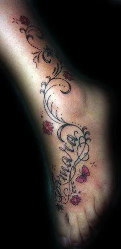 Feet with Tattoos: Tatuaje en el pie Pupa Tattoo Granada