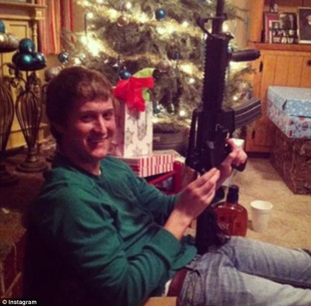 Papa Noel me ha traido una ametralladora!