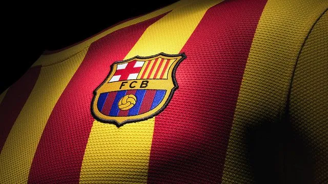 La 'senyera', protagonista de la segunda equipación 2013/14 | FC ... La 'senyera', protagonista de la segunda equipación 2013/14 | FC ...