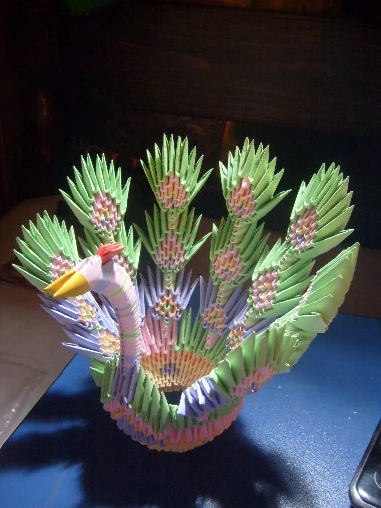 3D Origami Peacock by merillita on DeviantArt 3D Origami Peacock by merillita on DeviantArt