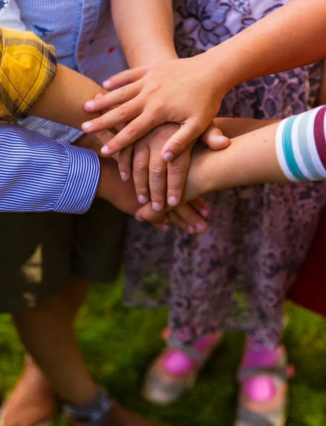 43 frases sobre solidaridad para enseñar este valor en los niños - Eres Mamá 43 frases sobre solidaridad para enseñar este valor en los niños - Eres Mamá