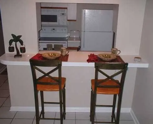 44.Barras-y-sillas-para-cocina.jpg