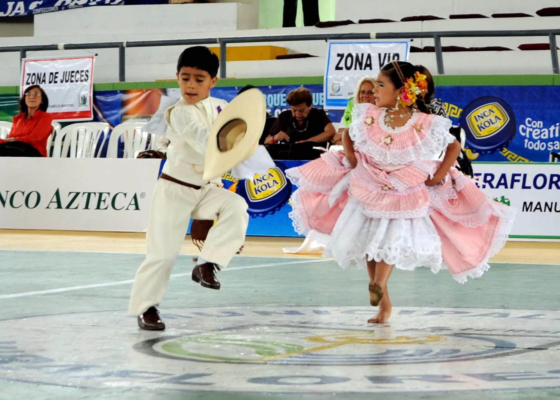 450 parejas participaron hoy en concurso de marinera norteña en Miraflores | Noticias | Agencia Peruana de Noticias Andina 450 parejas participaron hoy en concurso de marinera norteña en Miraflores | Noticias | Agencia Peruana de Noticias Andina