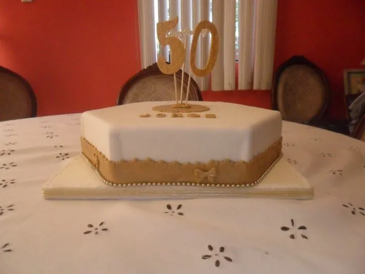 50 Años de Edad | Tortas para Aniversarios | Pinterest