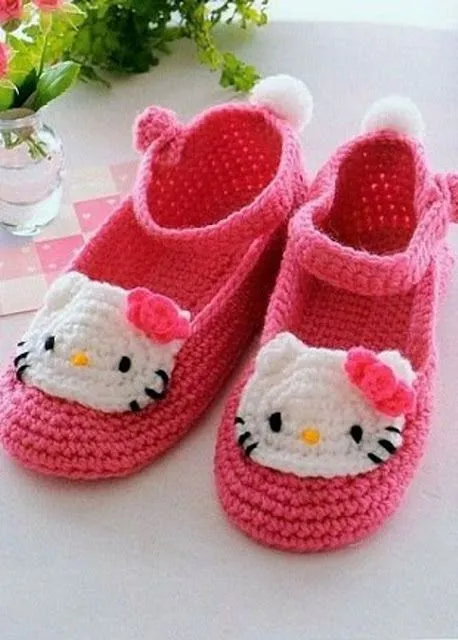 590 Zapatos de bebé "Hello Kitty" a Crochet | crochet zapatos ...