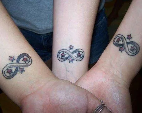 66 Tatuajes de compañerismo, amistad y lealtad 66 Tatuajes de compañerismo, amistad y lealtad