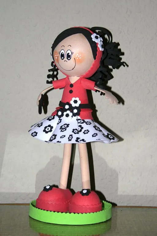 7ª fofucha, la niña de fiesta | Aprender manualidades es facilisimo.