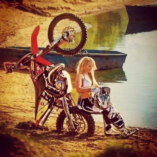 89herom: #offroad #Enduro #motocross #ladybiker... - Live Now ;) 89herom: #offroad #Enduro #motocross #ladybiker... - Live Now ;)