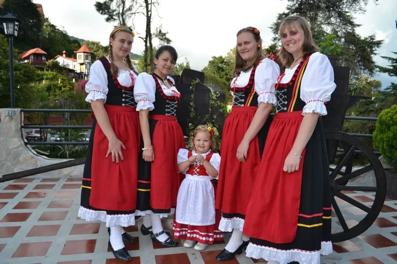 8ºC Los imparables: Traje típico de Alemania 8ºC Los imparables: Traje típico de Alemania