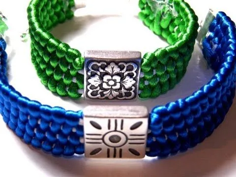 Abalorios Bisuteria - Pulsera trenzada con telar - YouTube Abalorios Bisuteria - Pulsera trenzada con telar - YouTube