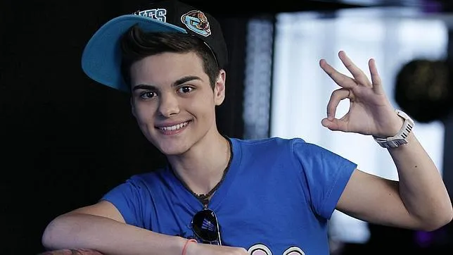 Abraham Mateo ya tiene su biografía oficial con 16 años ... Abraham Mateo ya tiene su biografía oficial con 16 años ...