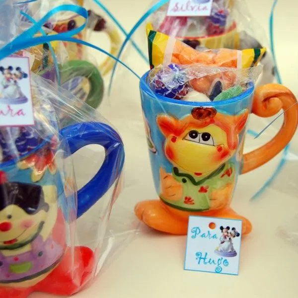 Cosas de la Abuela: Una taza llenita de chuches Cosas de la Abuela: Una taza llenita de chuches