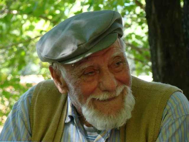 Mi abuelo fue Juan Miguel. |