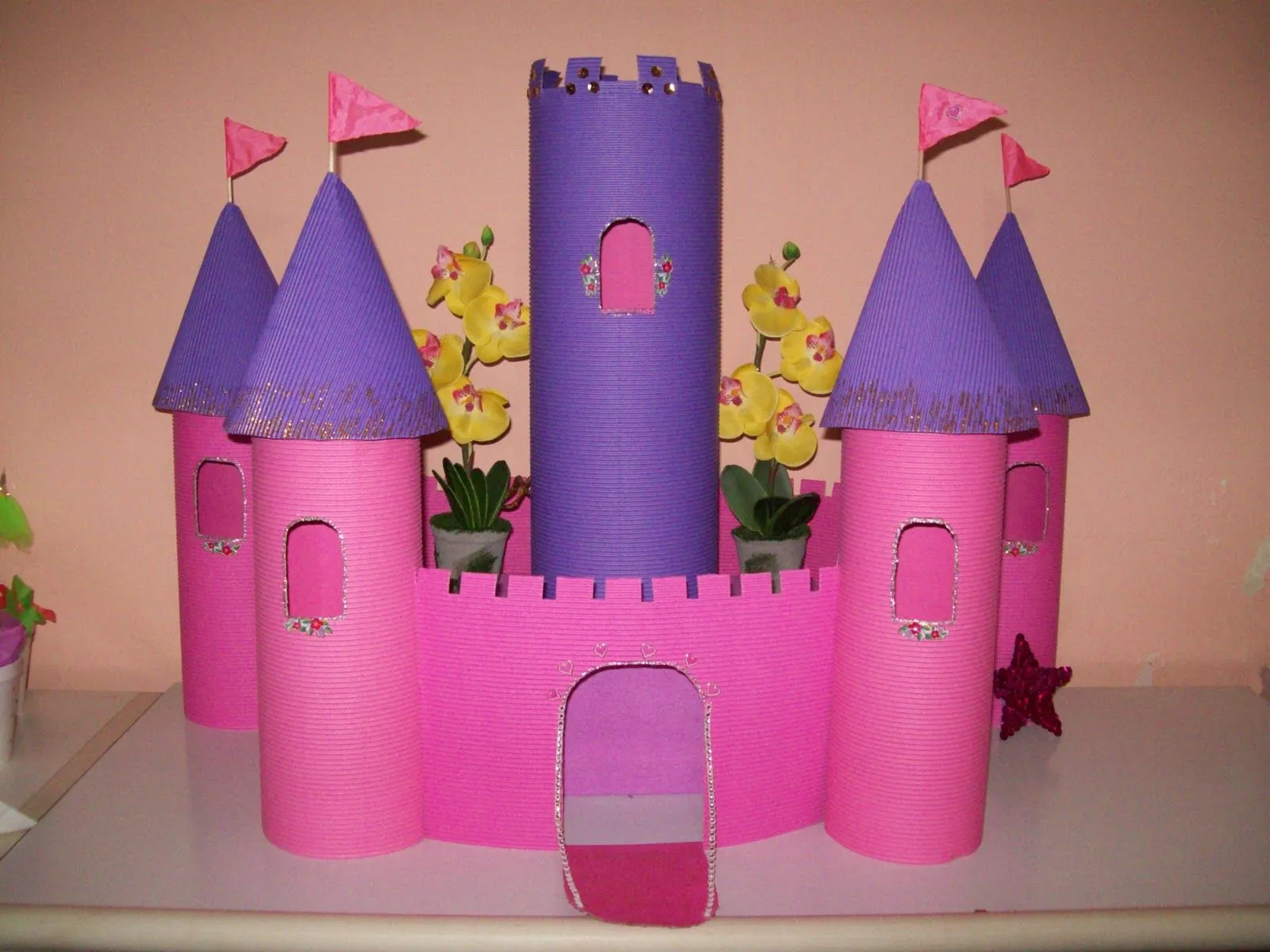 ABY-MANUALIDADES: Castillo de carton corrugado ABY-MANUALIDADES: Castillo de carton corrugado