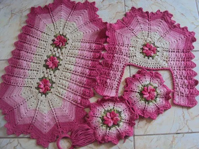 De tejido crochet y otras yerbas....: 24.- Alfombras, para el baño ...