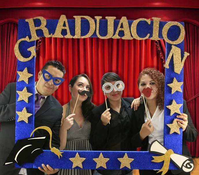 Marcos Para Fiestas on Pinterest | Women Birthday, Party Props and ...