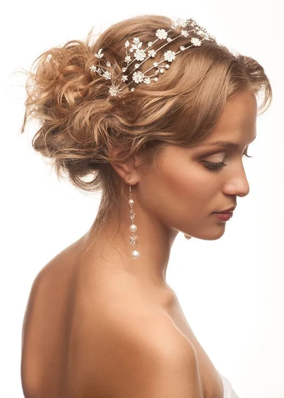 Accesorios para resaltar tu peinado de Quinceañera Accesorios para resaltar tu peinado de Quinceañera