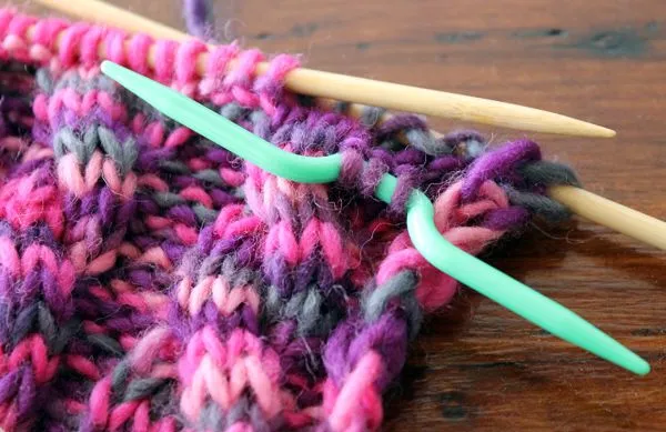 Accesorios de tejido a la venta: agujas auxiliares para trenzas y ... Accesorios de tejido a la venta: agujas auxiliares para trenzas y ...