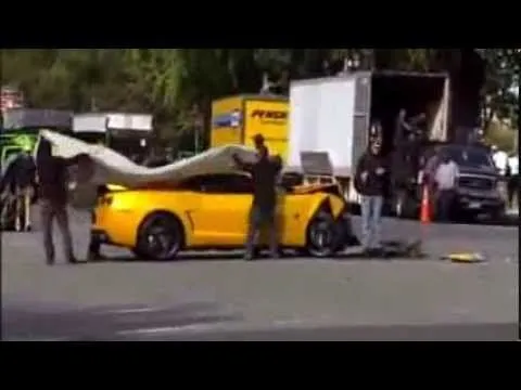 accidente de bumblebee chevrolet camaro de transformers en la vida ... accidente de bumblebee chevrolet camaro de transformers en la vida ...