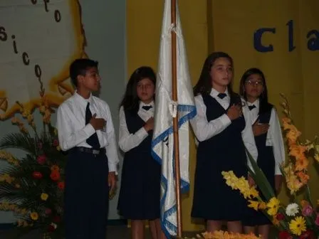 Acto de Clausura Sexto Primaria y Tercero Básico 2007 en Colegio ...
