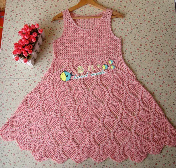 ADELINA: Vestido para niña de piñas