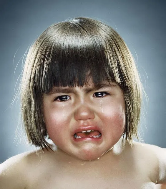 AdictaMente: Niños llorando (¿Hasta donde llegarías por una foto ...