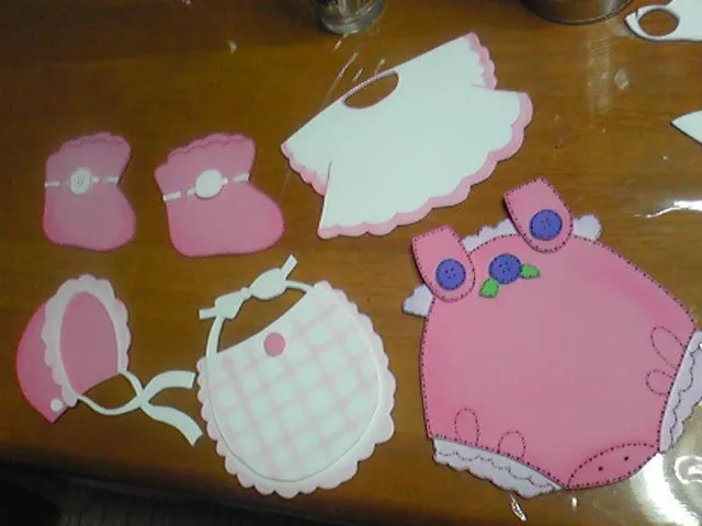 Patrones de manualidades en foami para baby shower - Imagui