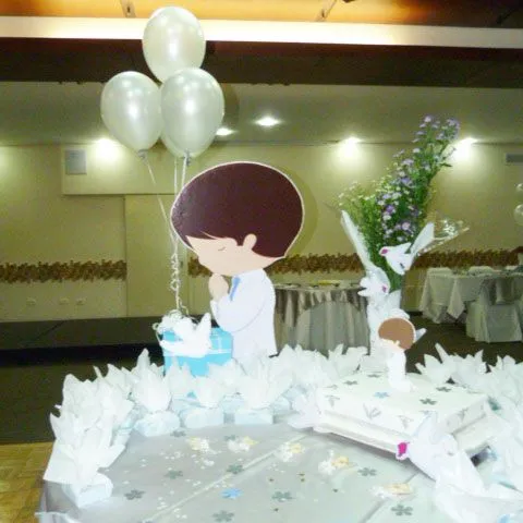 Moms-Angels: Decoracion Primera Comunion Niño Moms-Angels: Decoracion Primera Comunion Niño