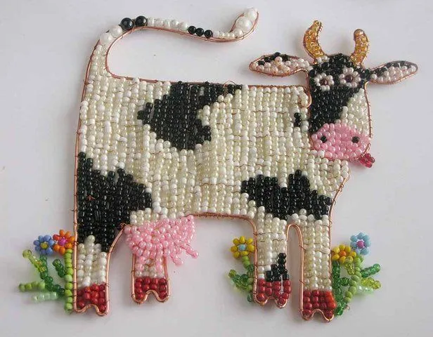 Adornos trabajados con chaquira ~ cositasconmesh Adornos trabajados con chaquira ~ cositasconmesh
