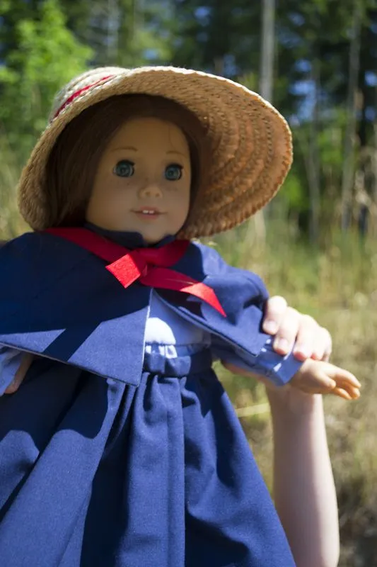 Adventures in Stitching: Mini Mary Anning Adventures in Stitching: Mini Mary Anning