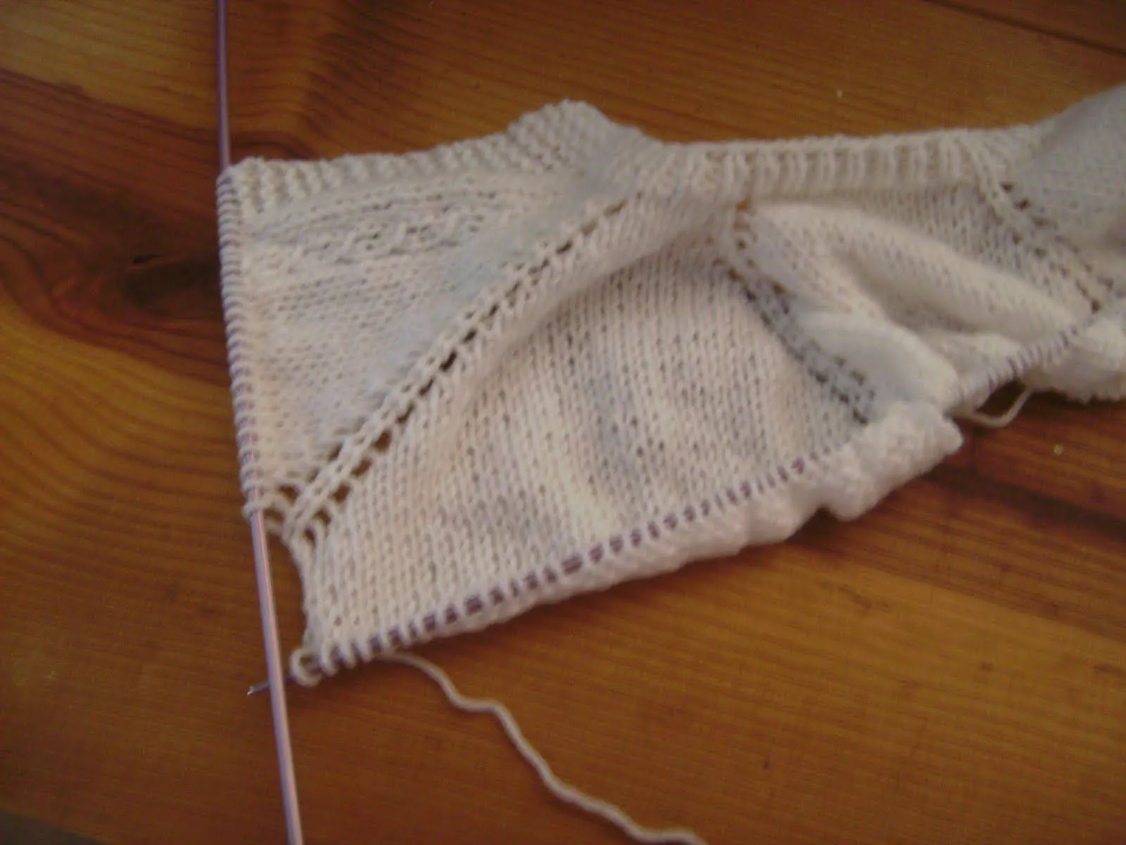 Mis agujas: saquito o batita para bebe