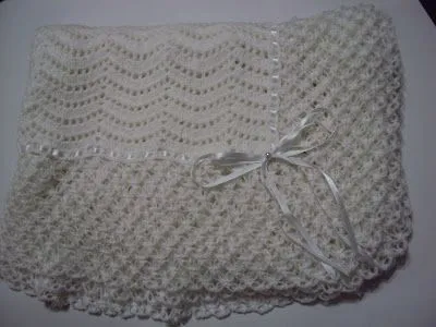 Agulhas Coloridas Croche e Trico: Mantas de bebe feitas em croche Agulhas Coloridas Croche e Trico: Mantas de bebe feitas em croche