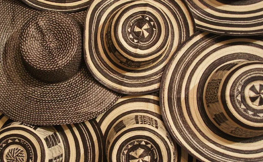 Del ahogado solo quedó el sombrero | Nunca tuvimos certezas Del ahogado solo quedó el sombrero | Nunca tuvimos certezas