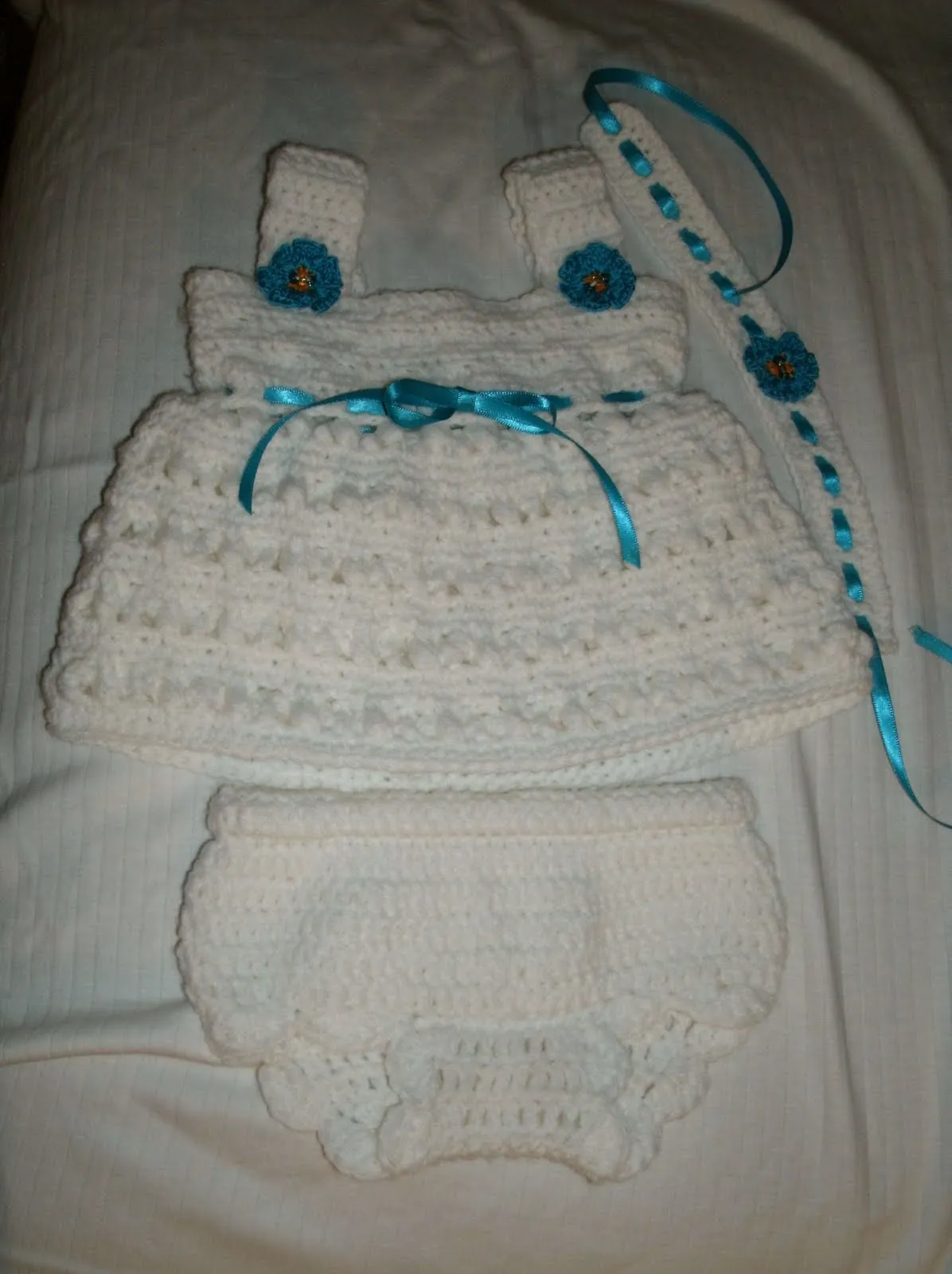 Delyani's Crochet Bou: Ajuar de bebé ... y sorpresas !!!!