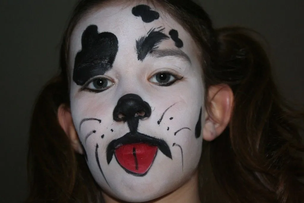 Alba pintada de cachorro Dalmata...