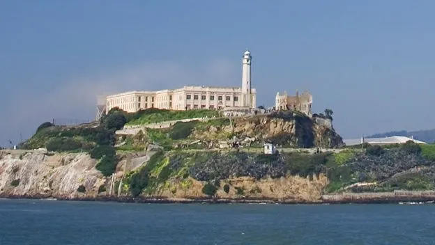 Alcatraz - Facts & Summary - HISTORY.com