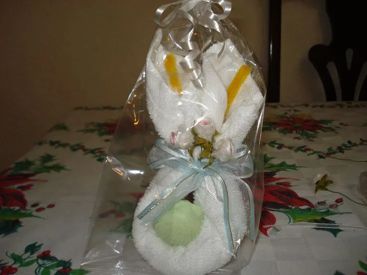 Alcatraz Toalla Facial | CON TOALLAS, ROPITA Y CALCETINES | Pinterest