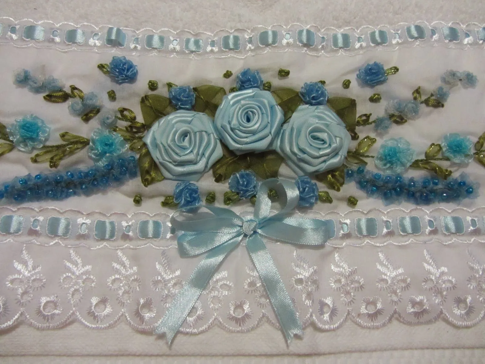 Alegría en las flores con pinceladas de colores.: Bautizo Alegría en las flores con pinceladas de colores.: Bautizo