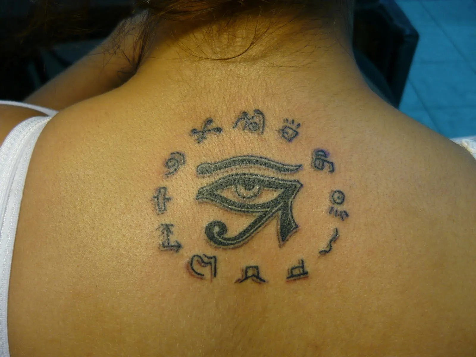 Alejandro Tatuajes: abril 2010