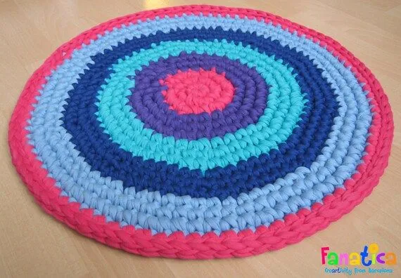 Alfombra Redonda Ganchillo XL Trapillo por FanaticaBarcelona Alfombra Redonda Ganchillo XL Trapillo por FanaticaBarcelona