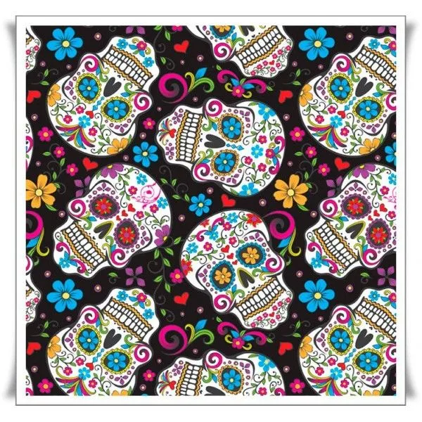 Algodon con diseño de calaveras mejicanas y flores sobre fondo negro Algodon con diseño de calaveras mejicanas y flores sobre fondo negro