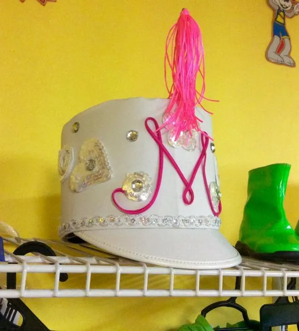 Alicia Sonda on Twitter: "nuevos sombreros de bastonera ! En las ...