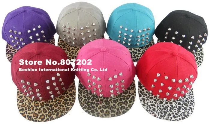 Sombreros de béisbol negro Rivet sombreros Snapback de Spike ... Sombreros de béisbol negro Rivet sombreros Snapback de Spike ...